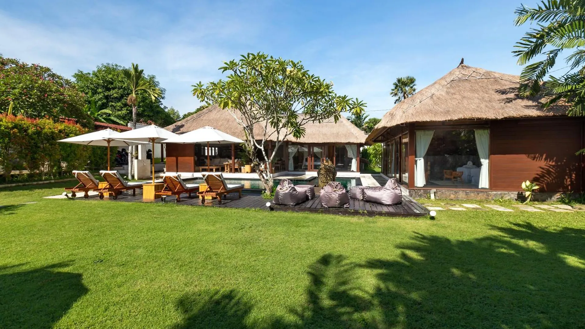 Palm Merah Villa Umalas